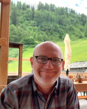 Justin Unger headshot