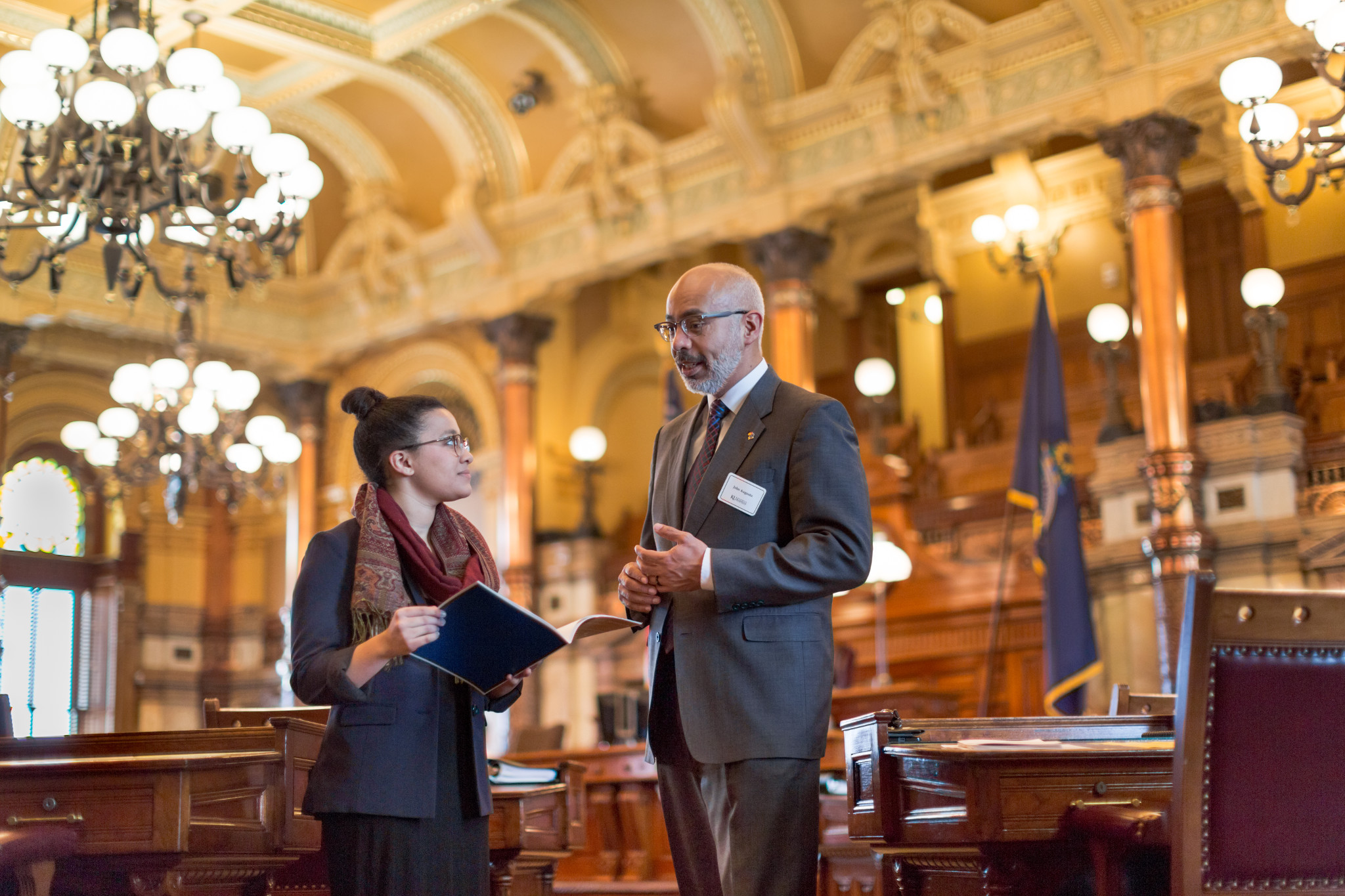 Student/Faculty discussion at the Statehouse